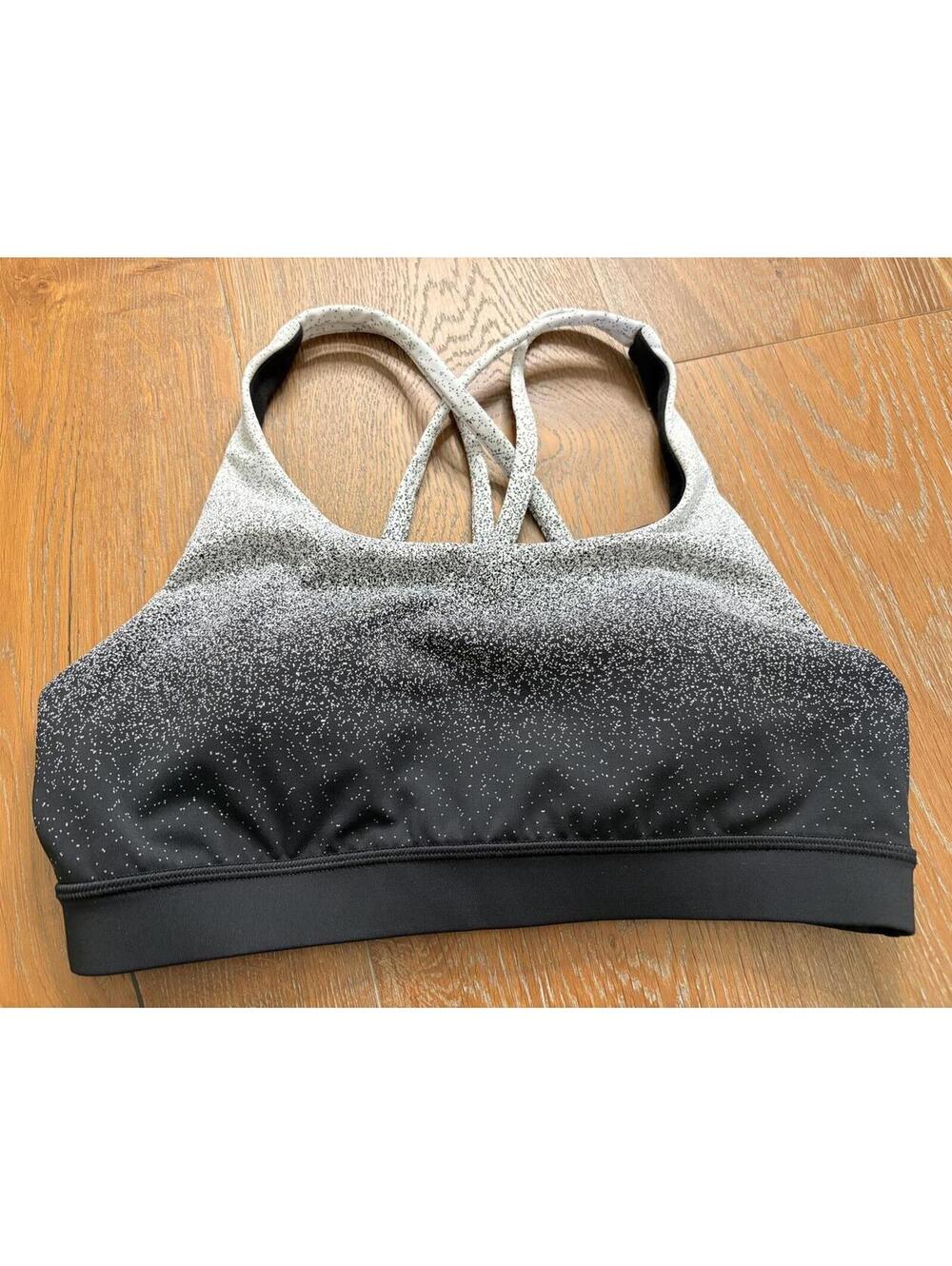 Lululemon Black Gradient Sports Bra Crisscross Back Athleisure